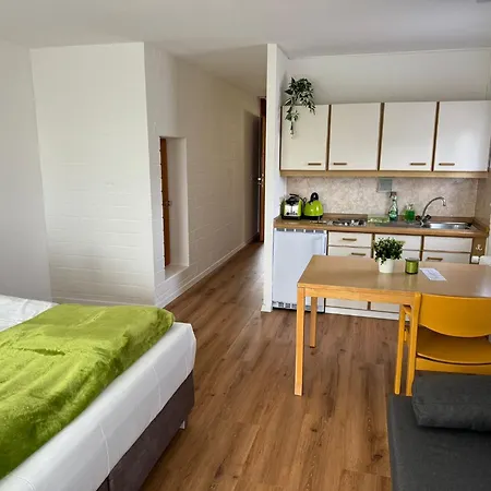 Sleep Service Spa Mit Pools,sauna,fitness *