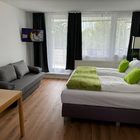 Sleep Service Spa Mit Pools,sauna,fitness *